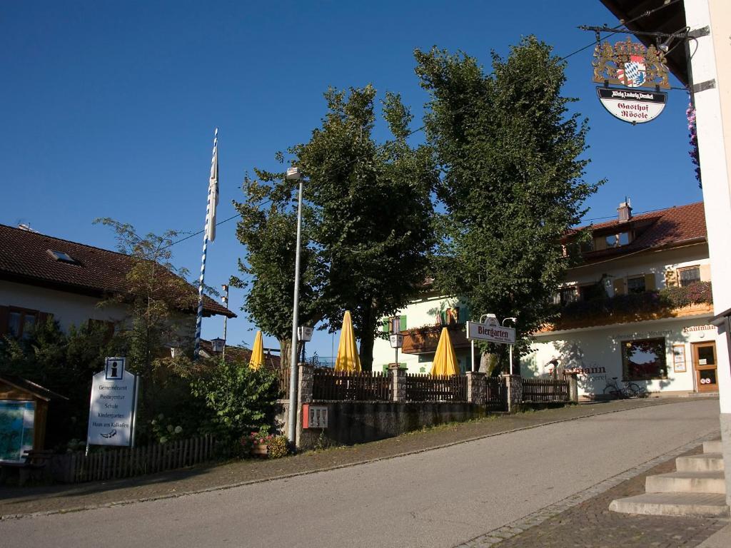 Gasthof Roessle รีเดิน ภายนอก รูปภาพ