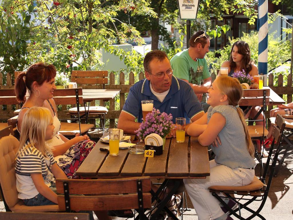 Gasthof Roessle รีเดิน ภายนอก รูปภาพ