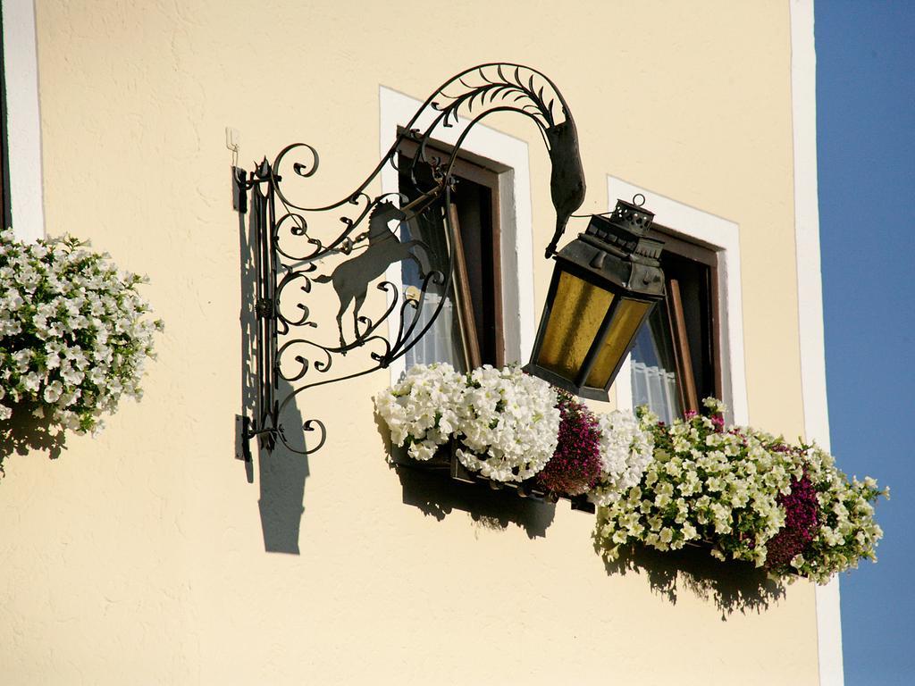 Gasthof Roessle รีเดิน ภายนอก รูปภาพ