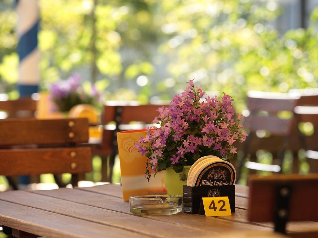 Gasthof Roessle รีเดิน ภายนอก รูปภาพ
